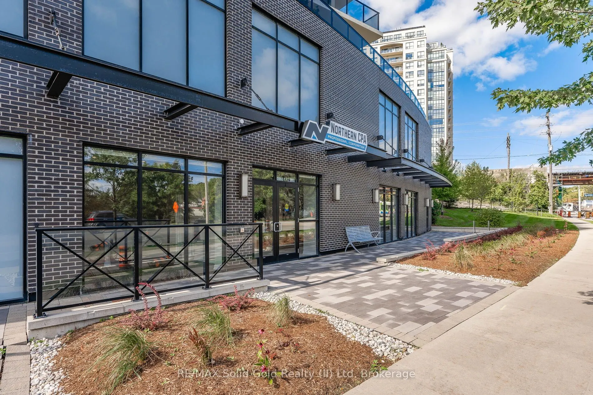 150 Wellington Street E #104