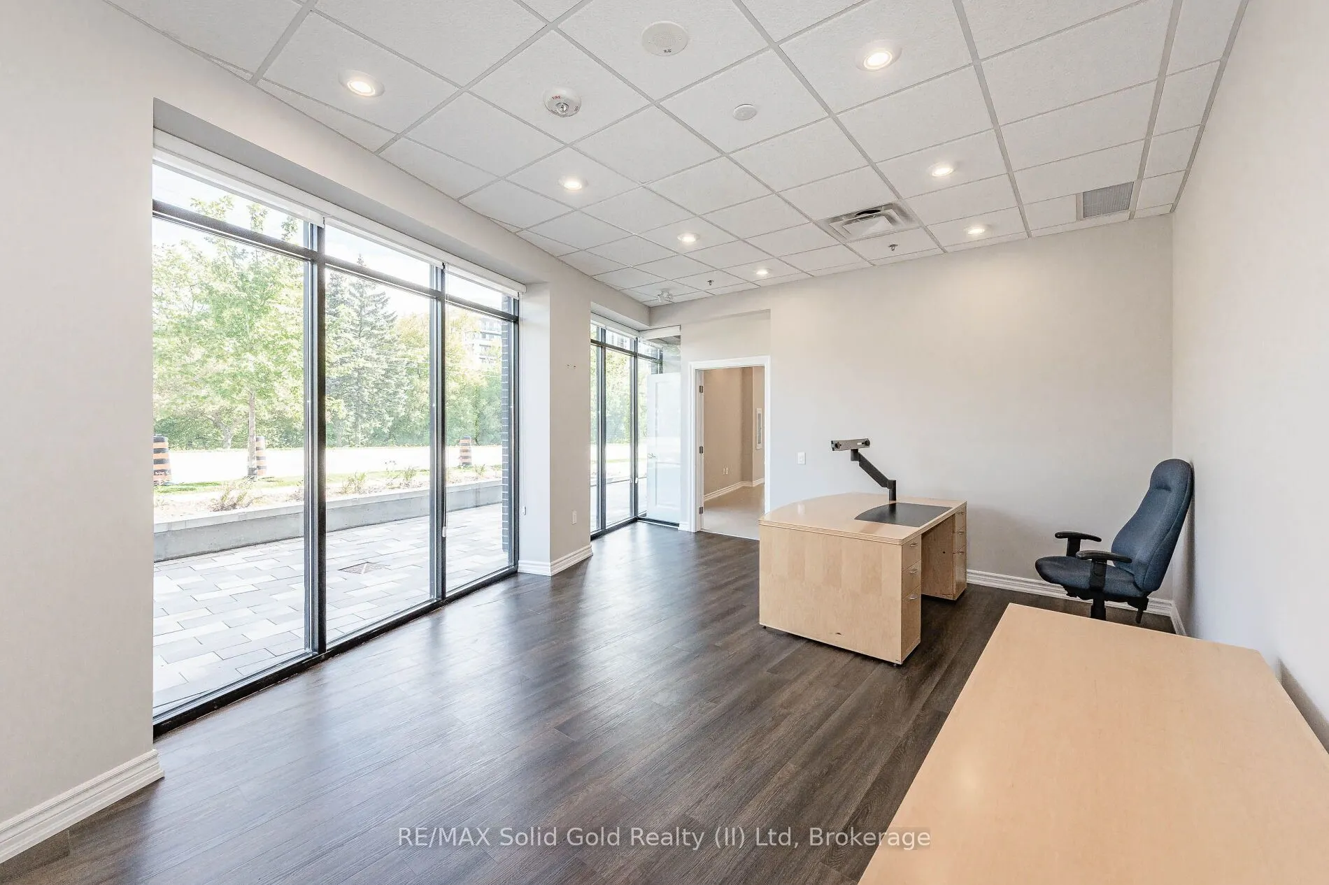150 Wellington Street E #104