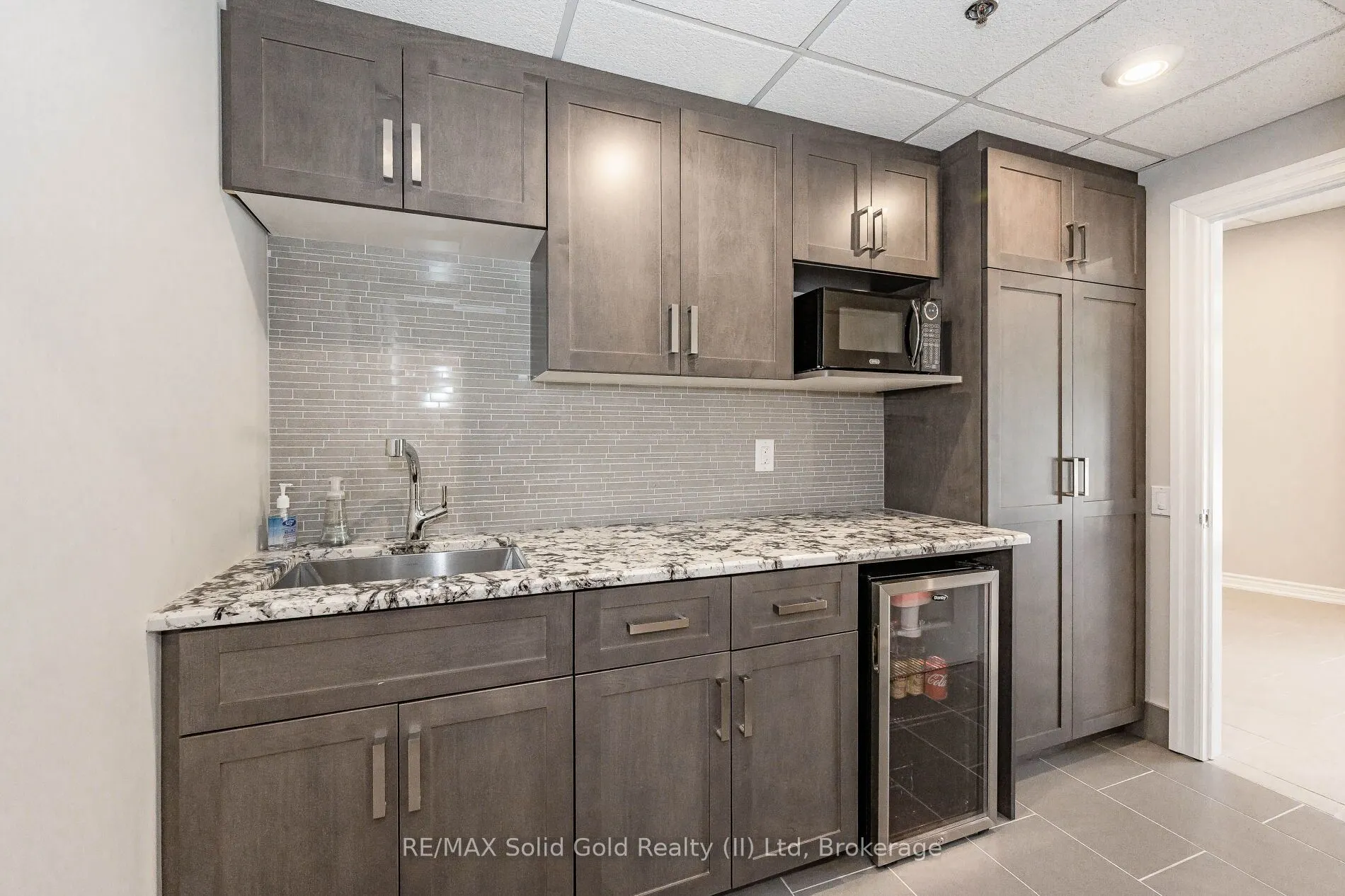 150 Wellington Street E #104