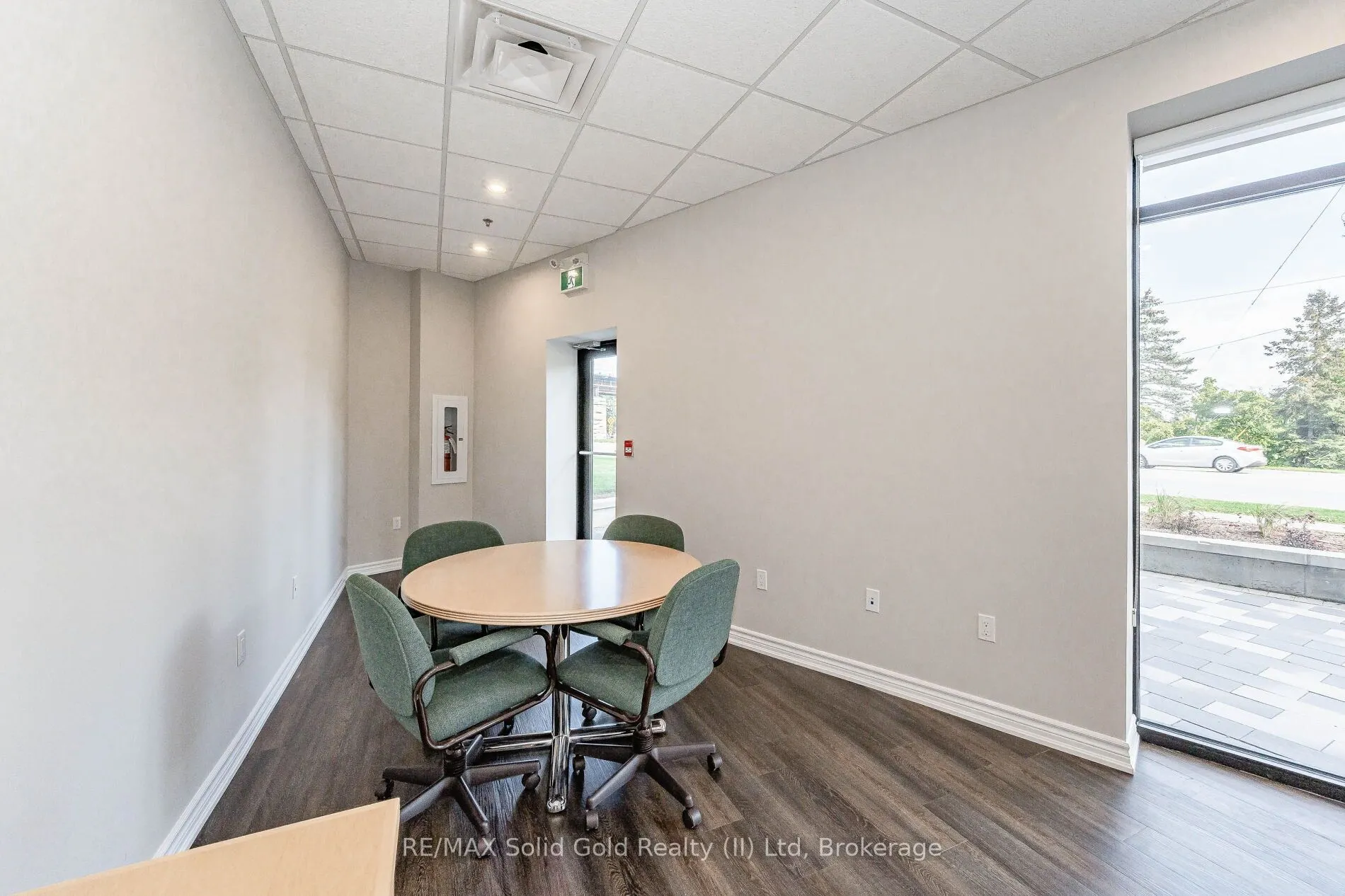 150 Wellington Street E #104