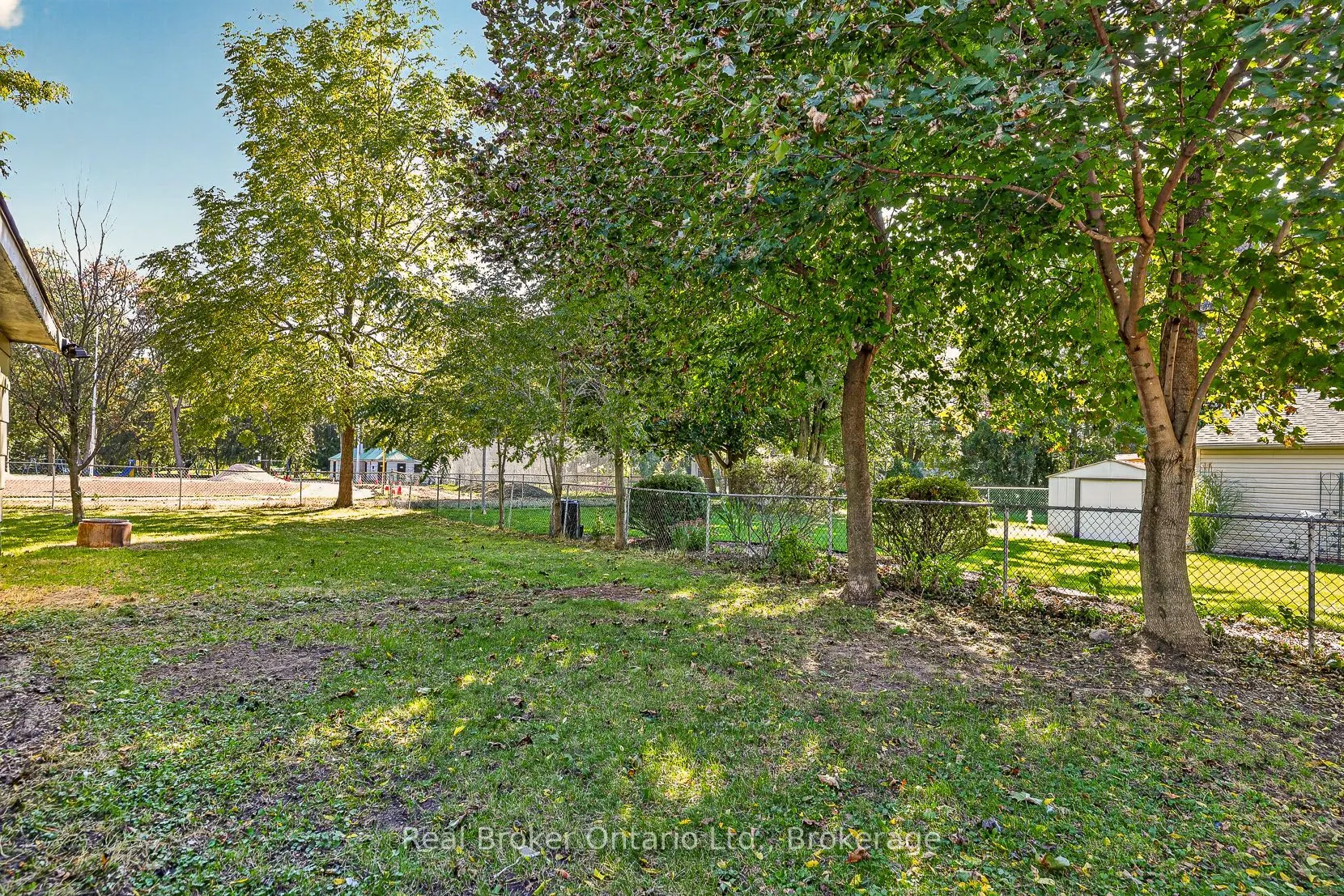 884 Devonshire Avenue