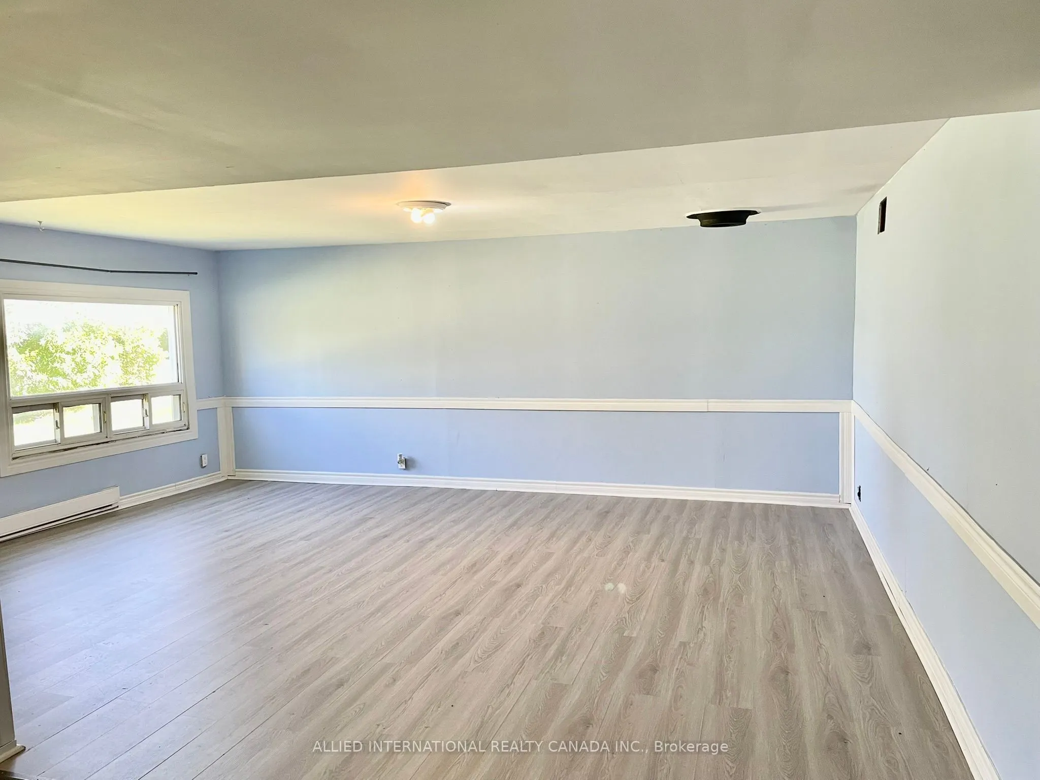 537 Burr Road
