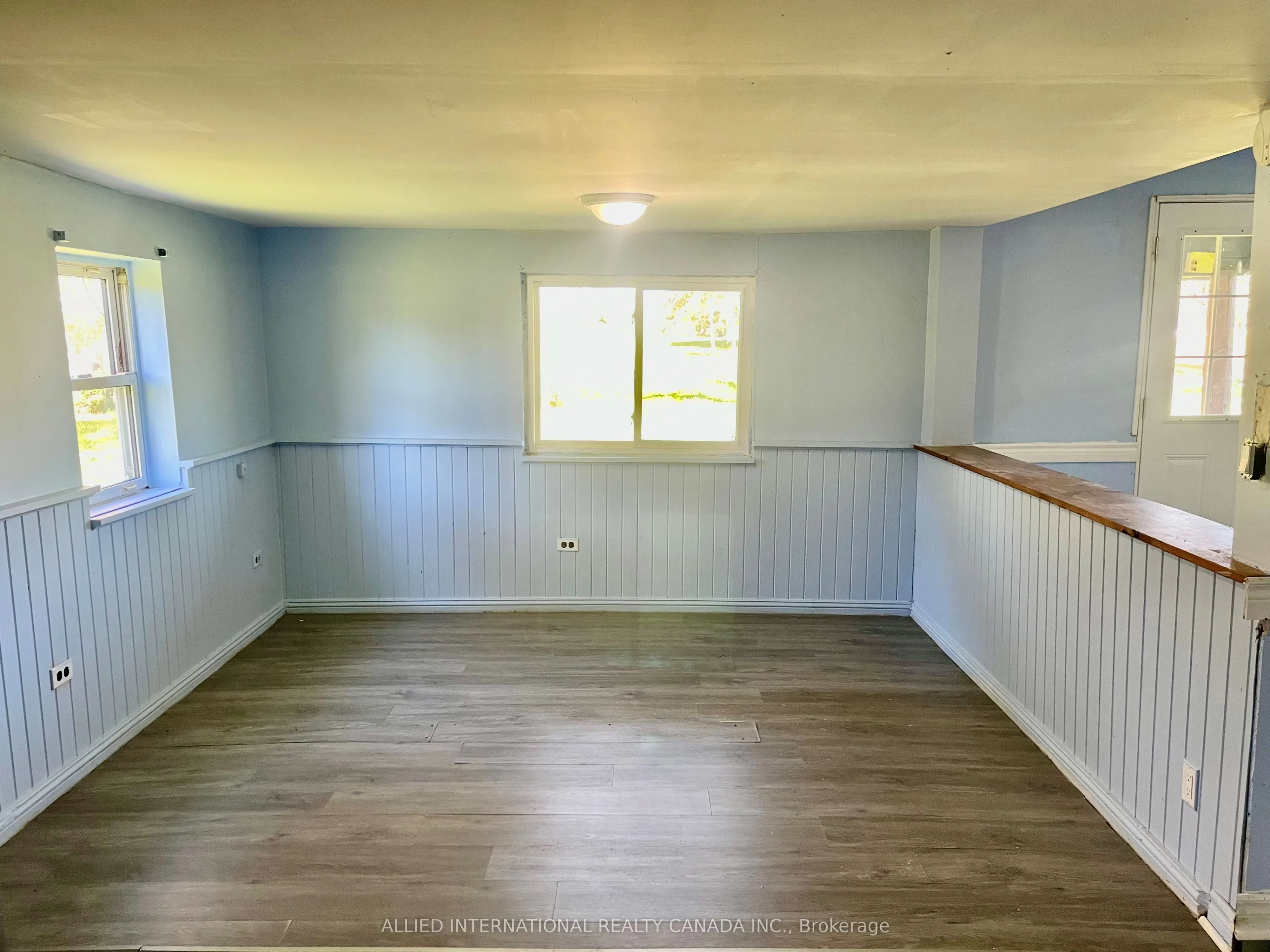 537 Burr Road
