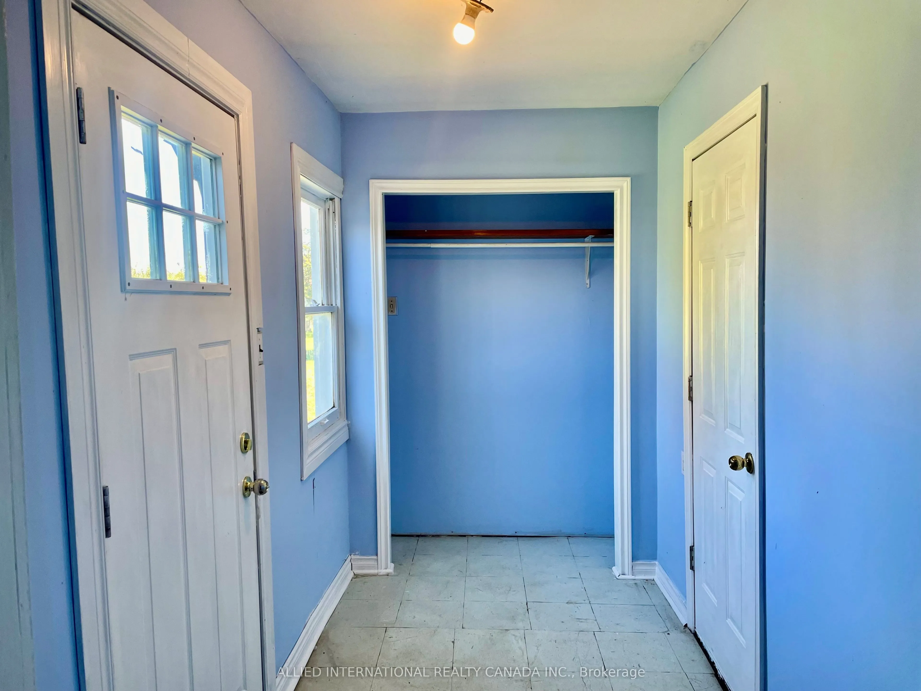 537 Burr Road