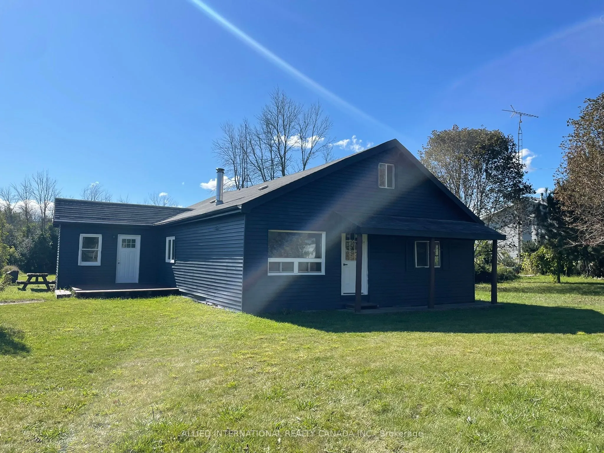 537 Burr Road