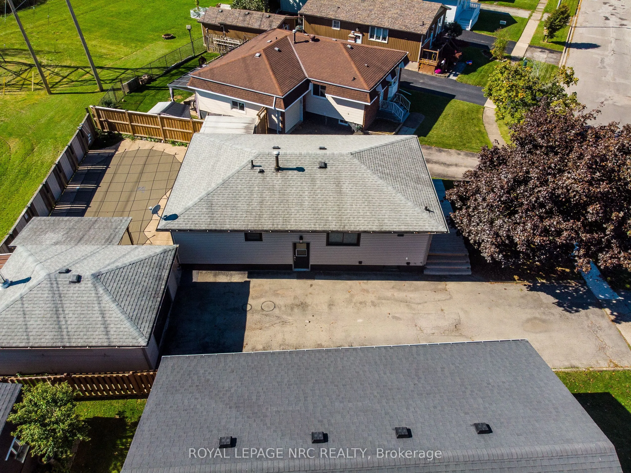 39 CHANTAL Court