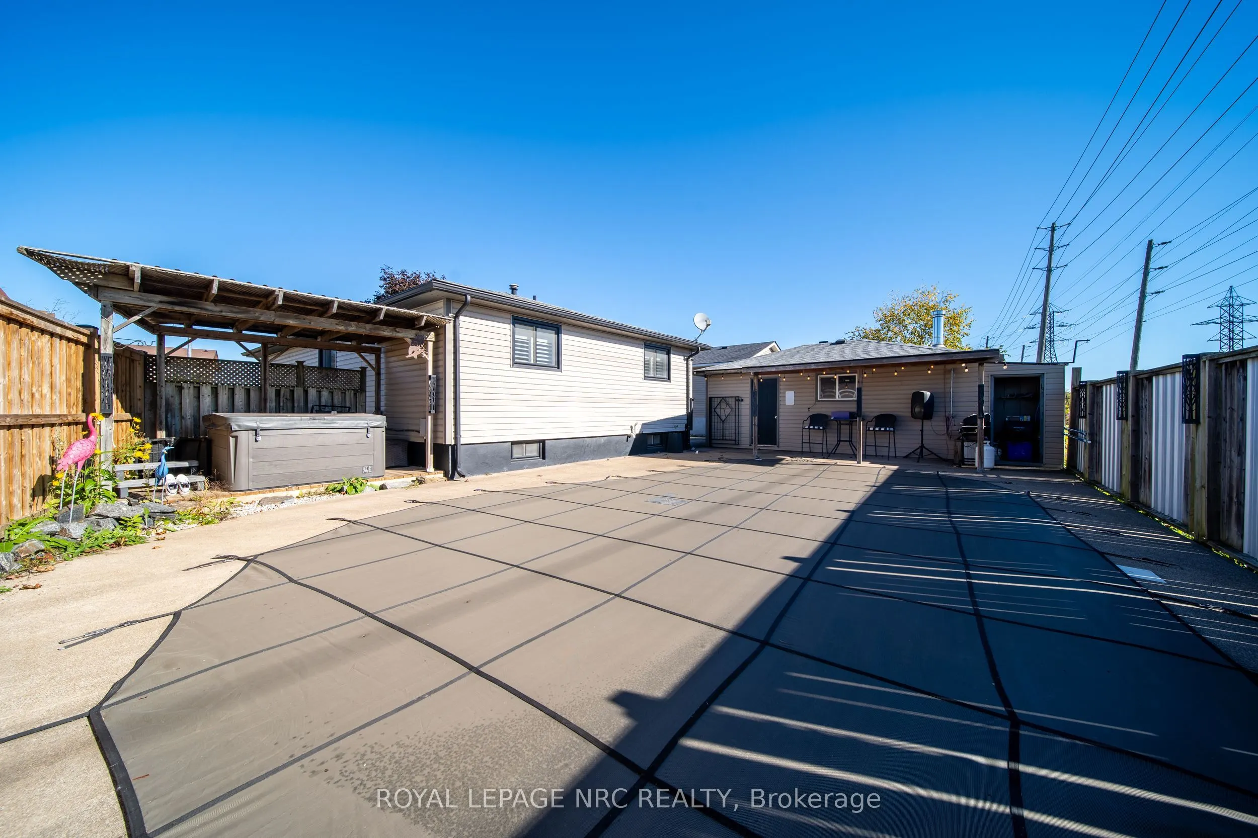 39 CHANTAL Court