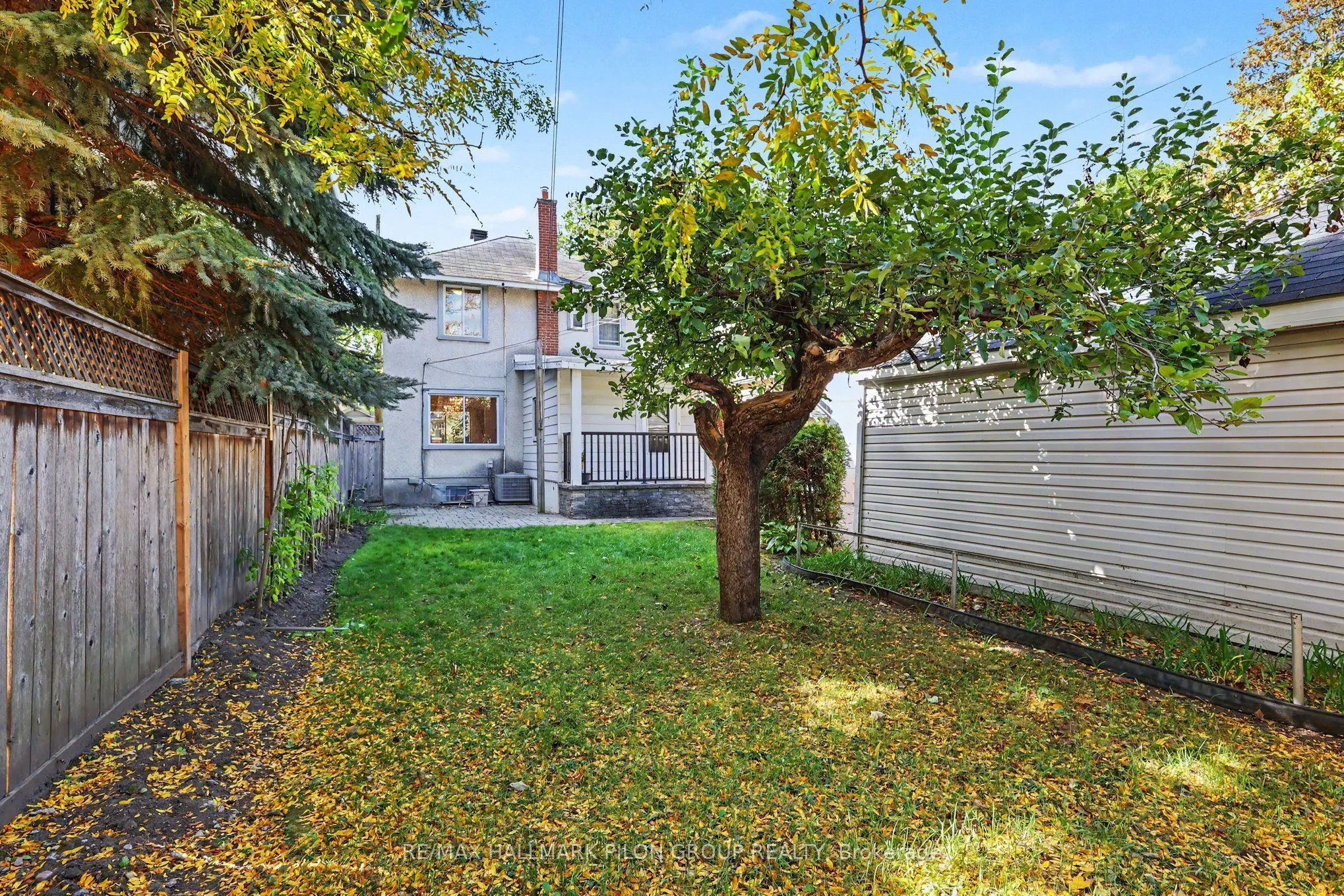 99 Huron Avenue N