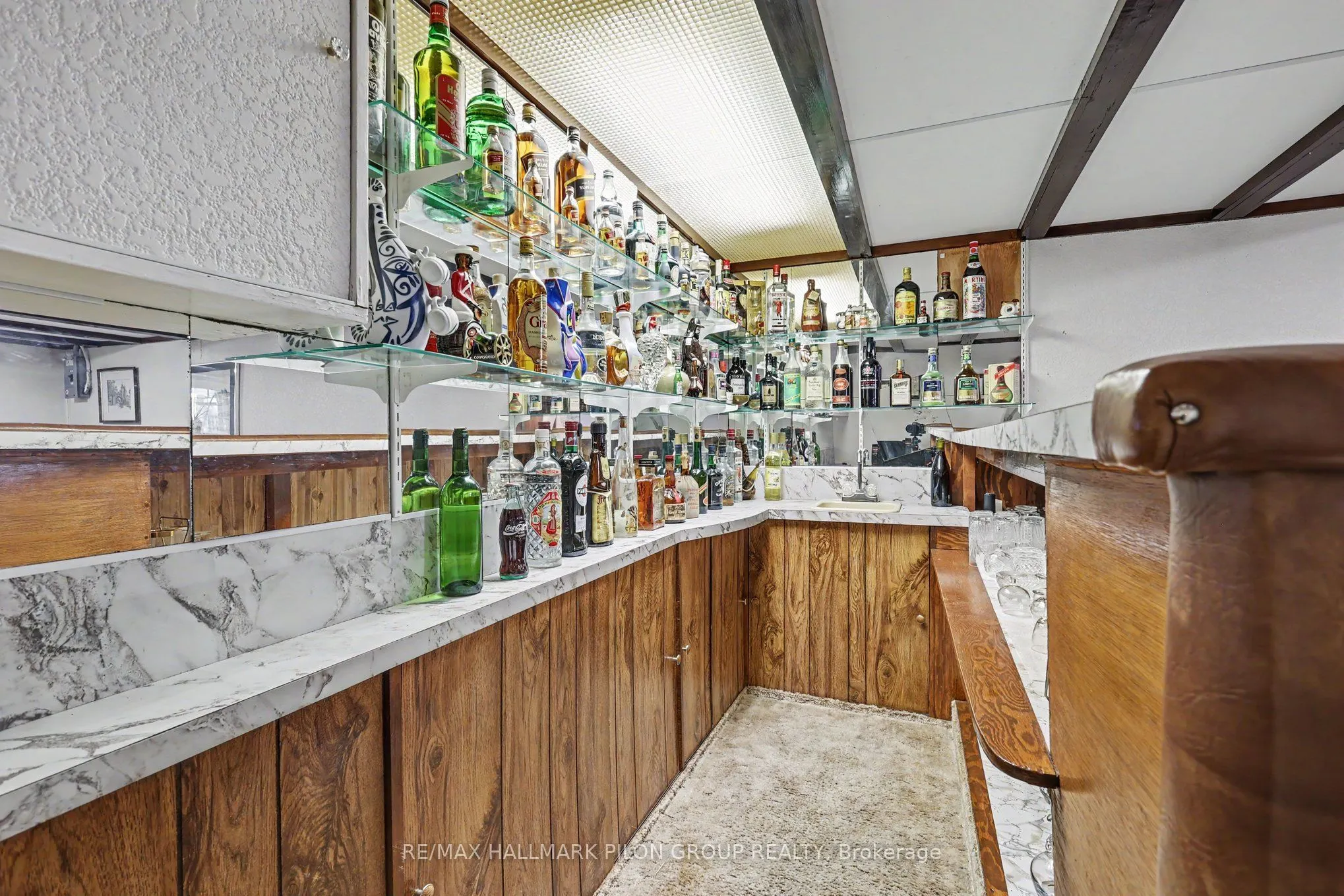 99 Huron Avenue N