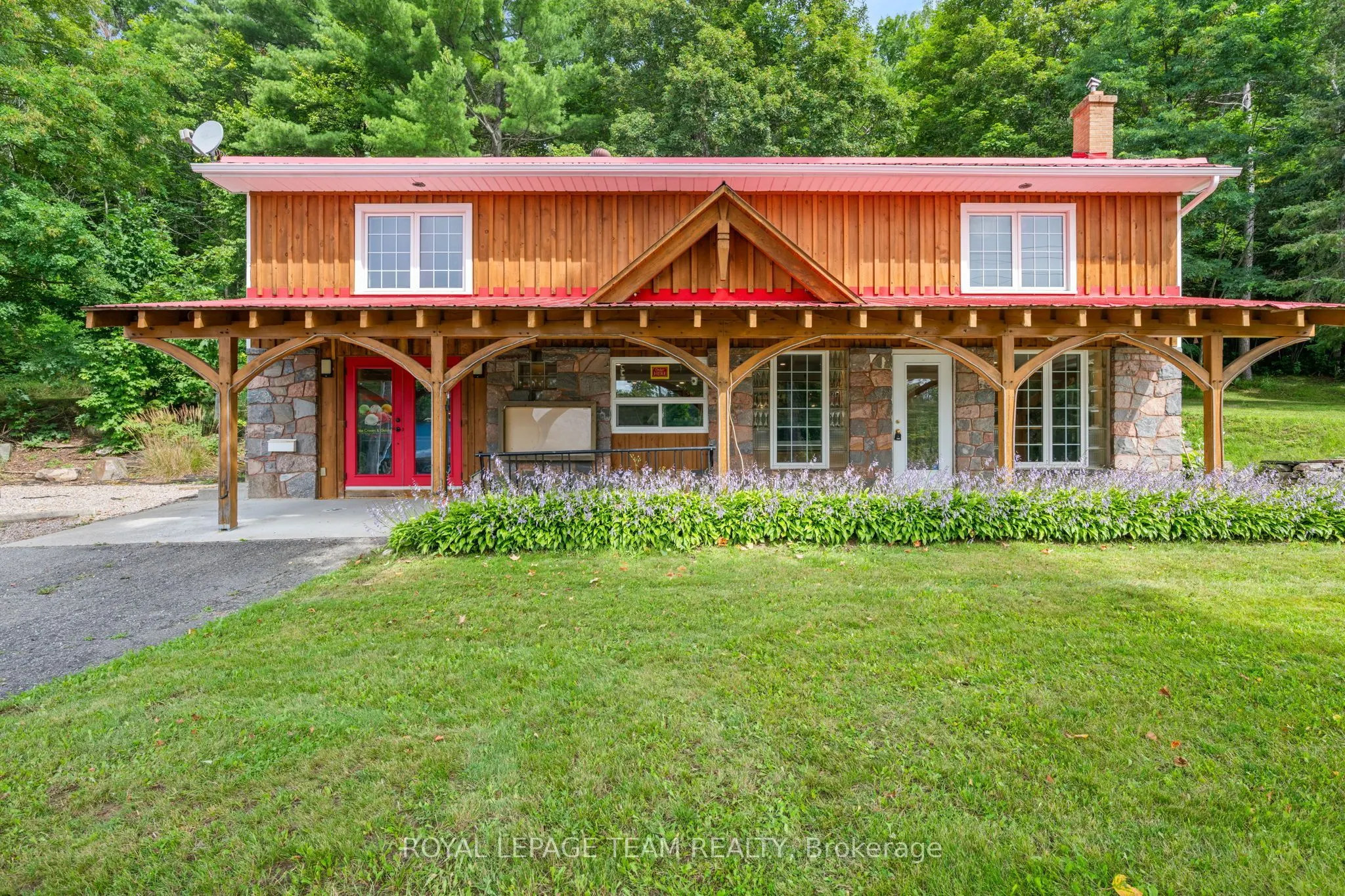 1716 Calabogie Road