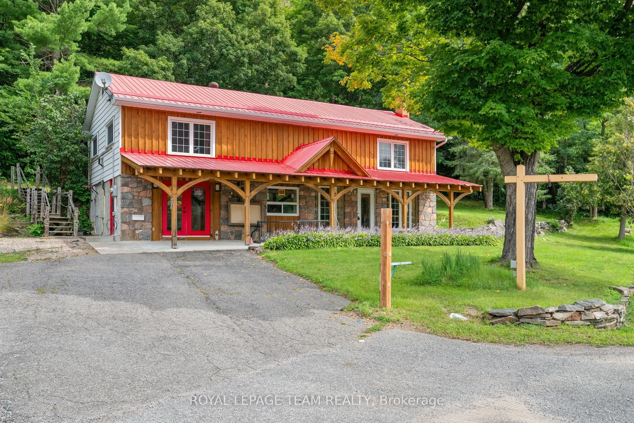 1716 Calabogie Road