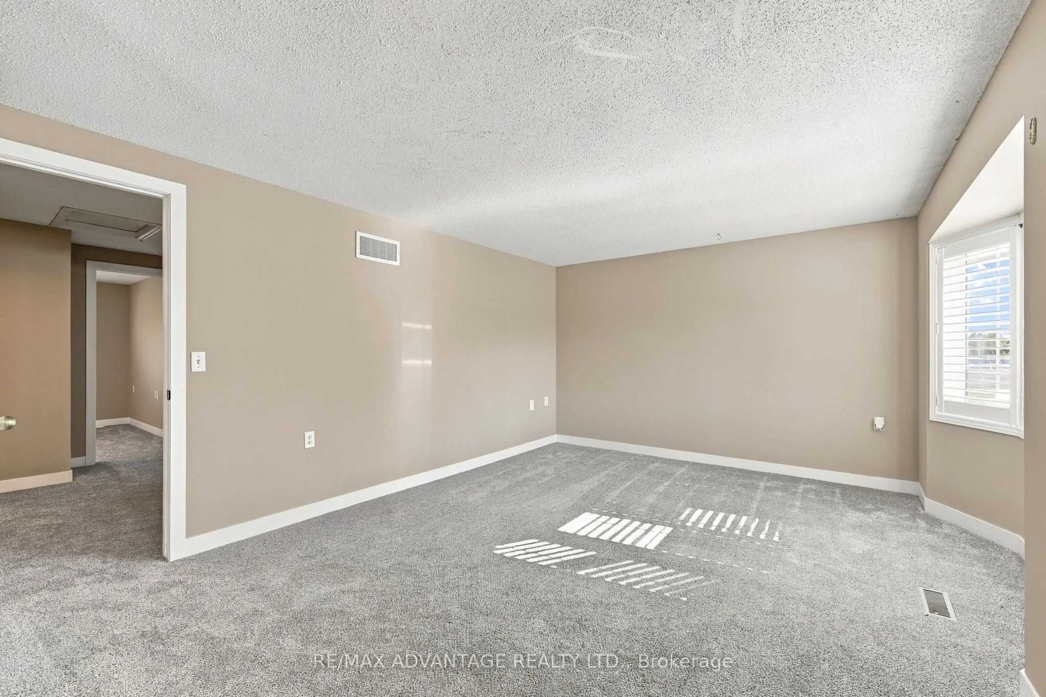 122 Sherwood Forest Square #7