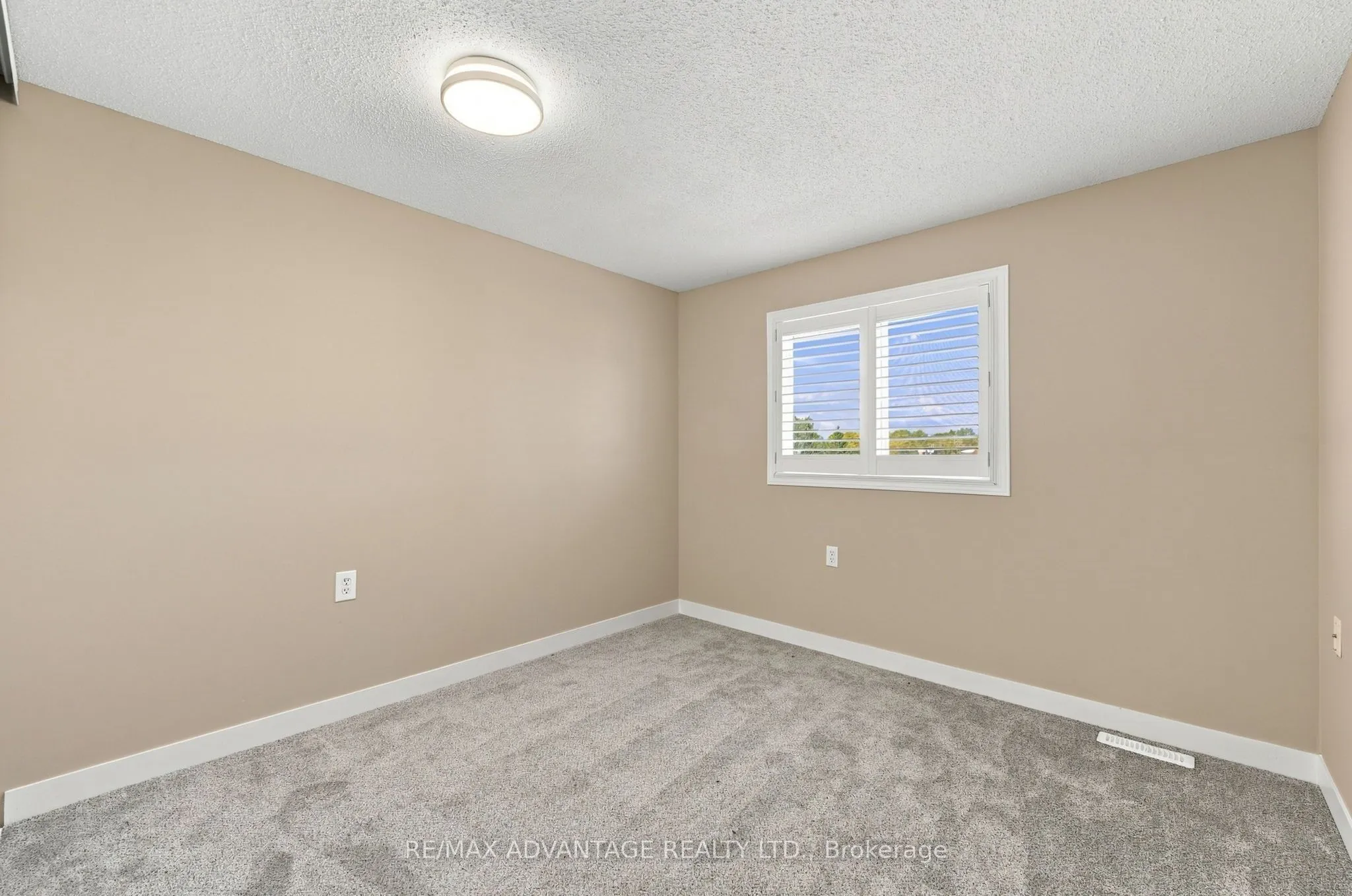 122 Sherwood Forest Square #7