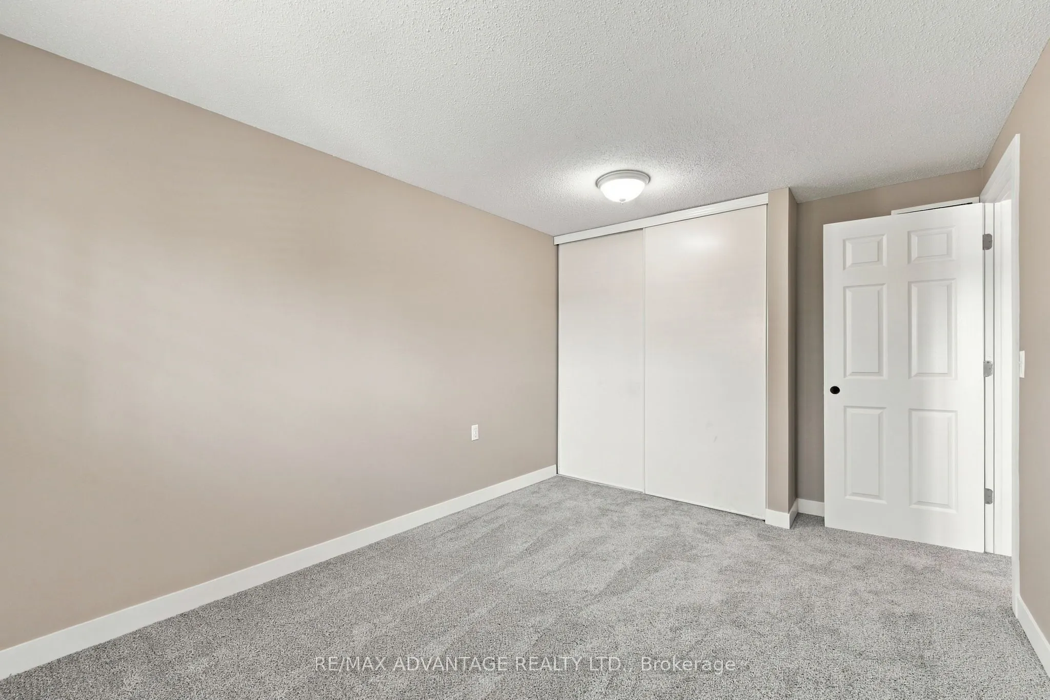 122 Sherwood Forest Square #7