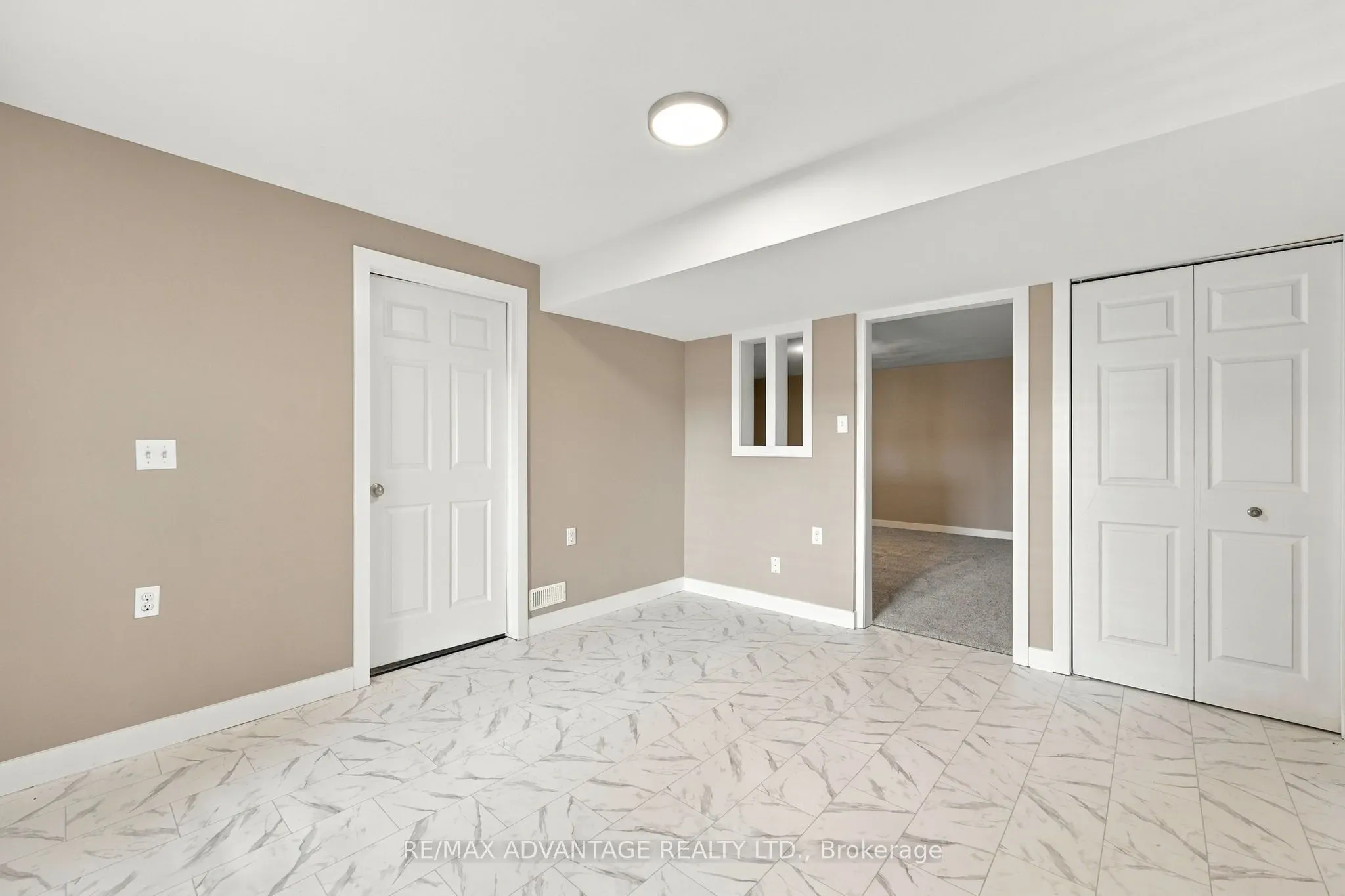 122 Sherwood Forest Square #7