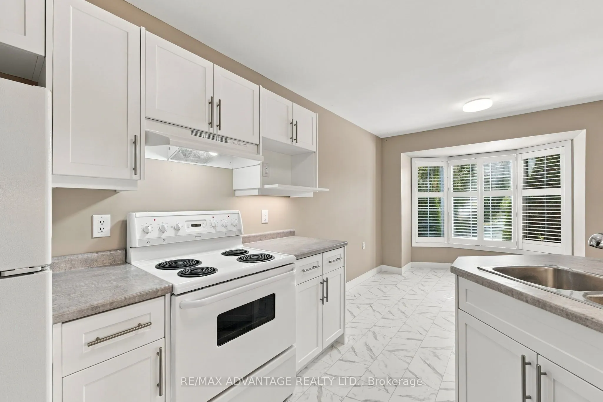 122 Sherwood Forest Square #7