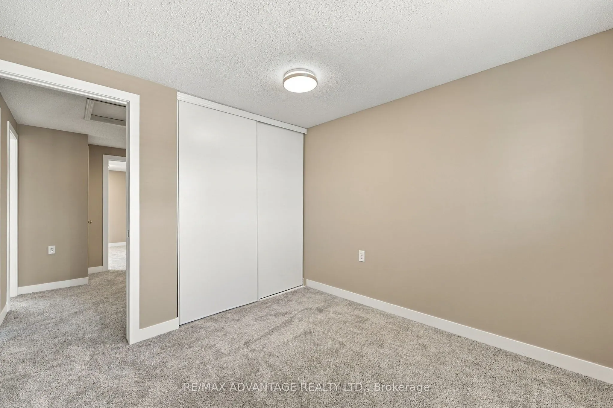 122 Sherwood Forest Square #7