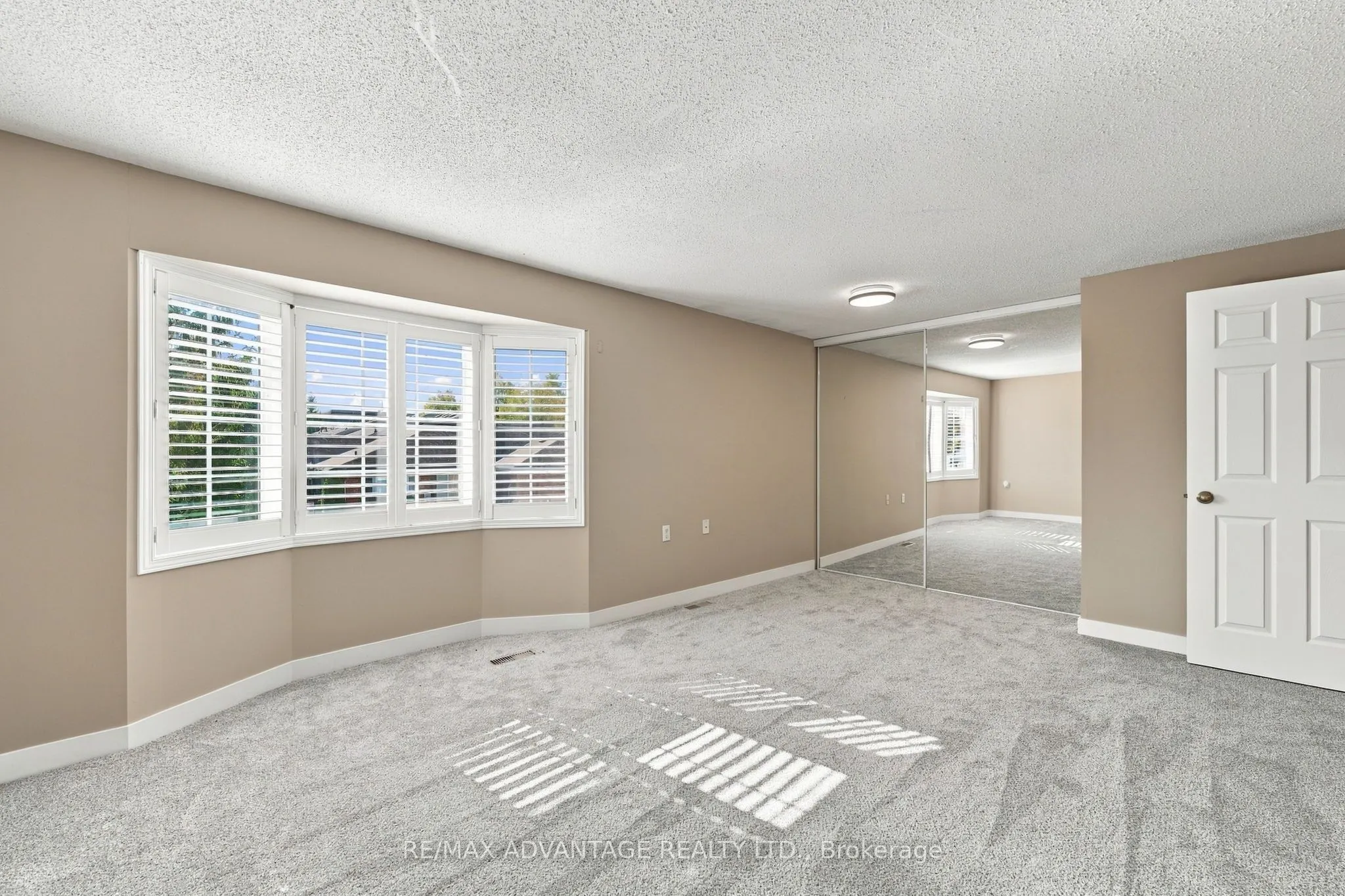 122 Sherwood Forest Square #7