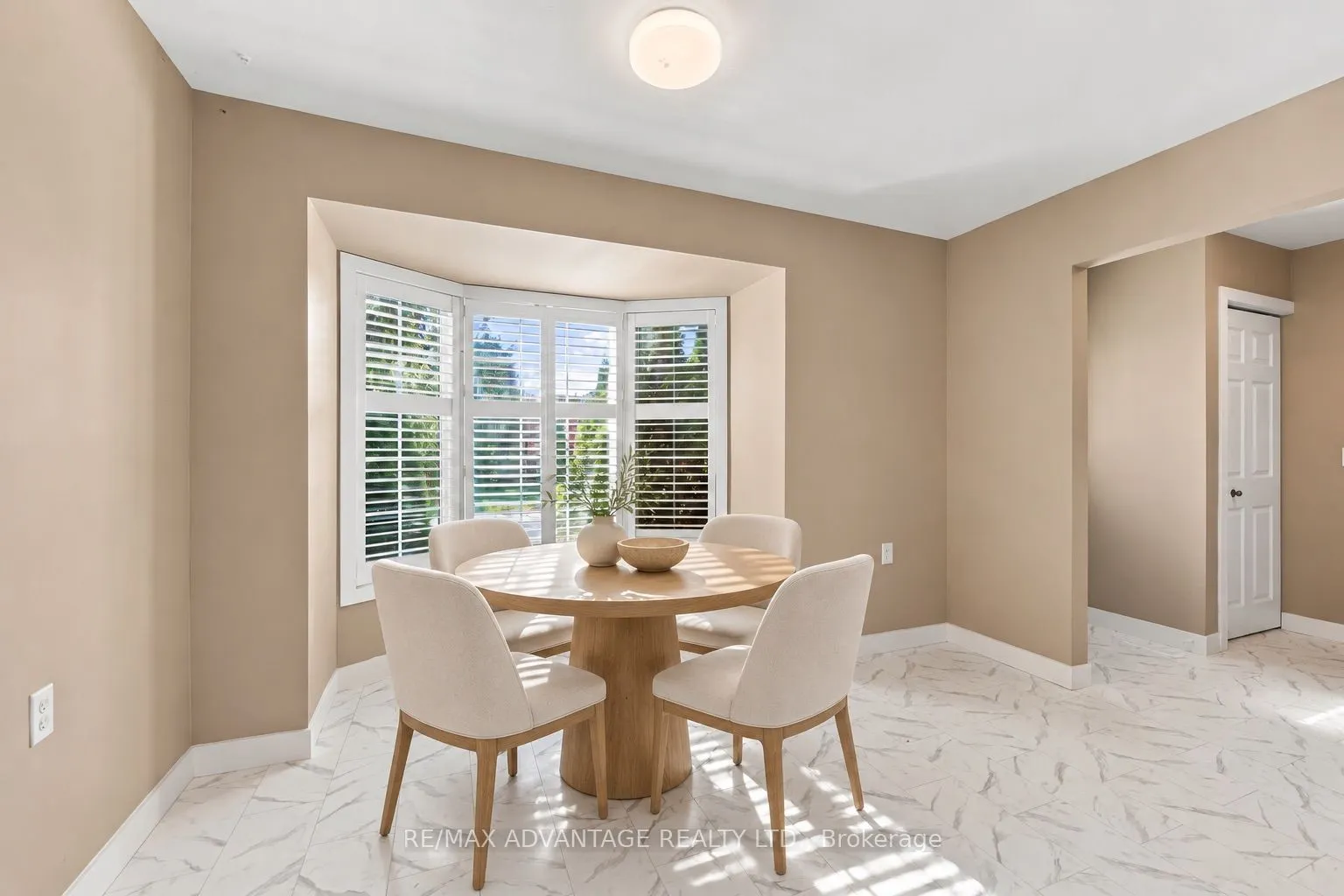 122 Sherwood Forest Square #7