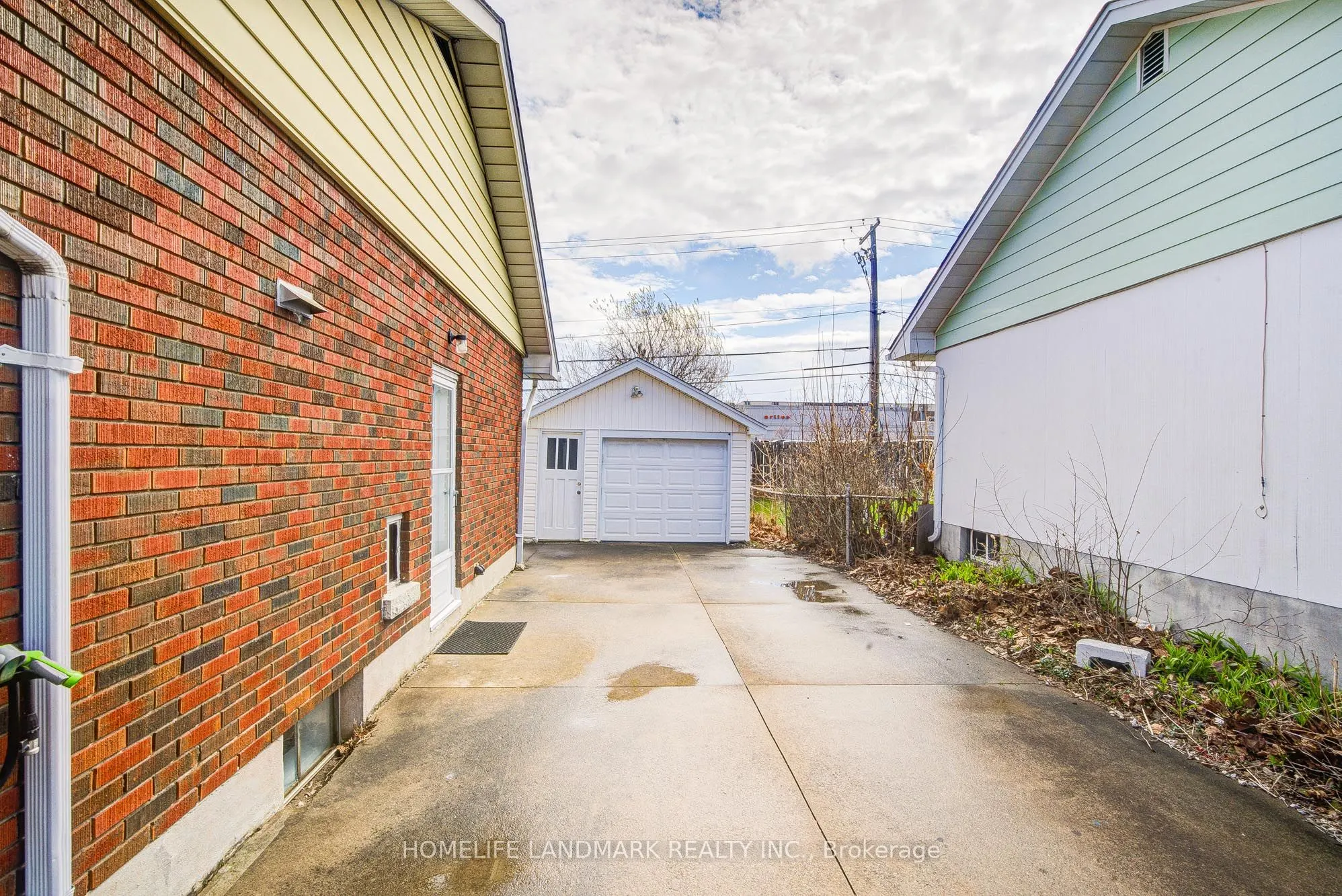 95 Jacobson Avenue
