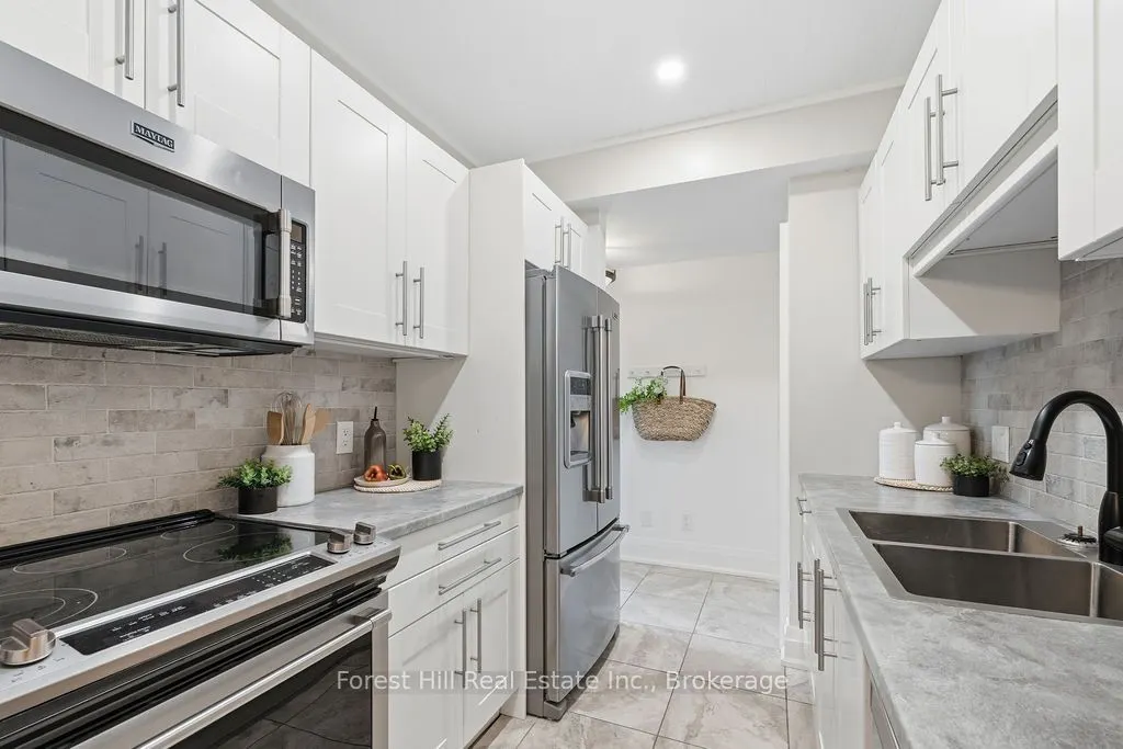 21 Sabrina Park Drive