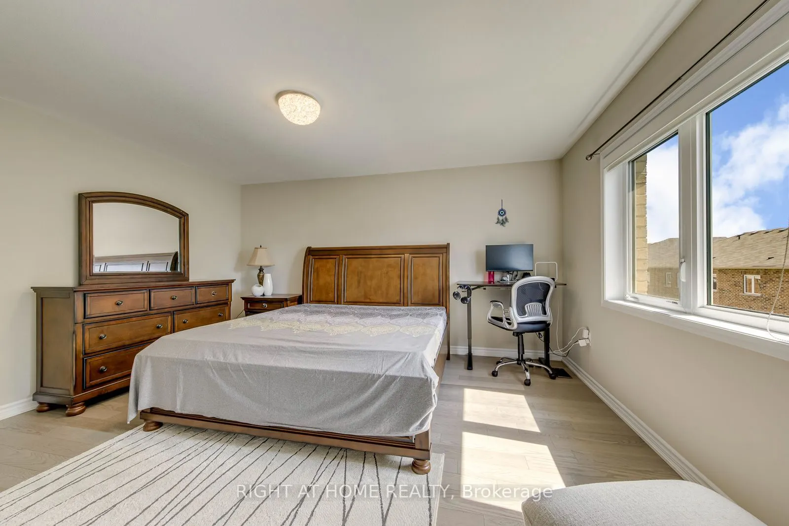 40 Stillwater Crescent