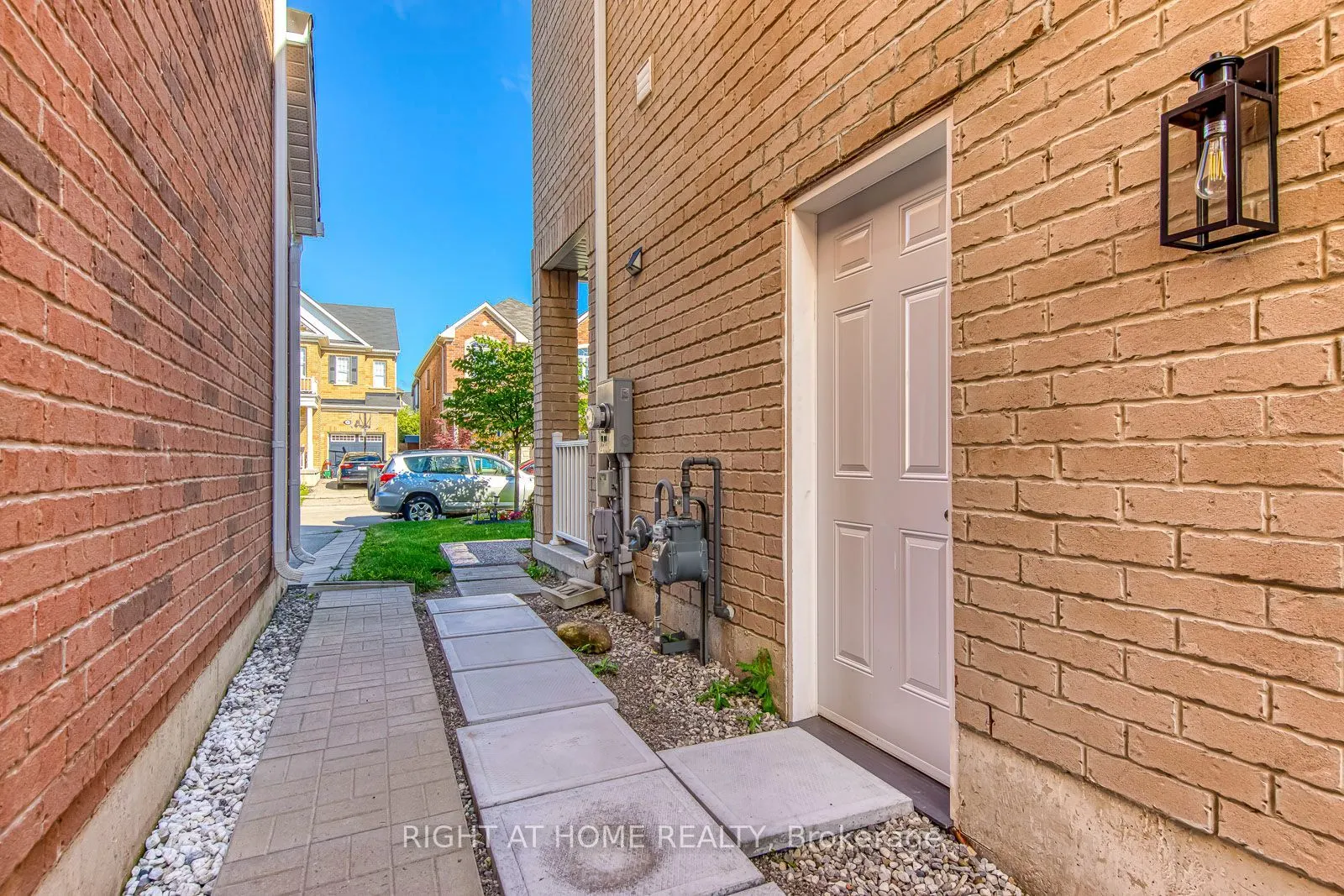 40 Stillwater Crescent