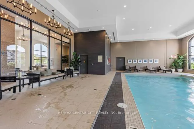 240 Villagewalk Boulevard #204