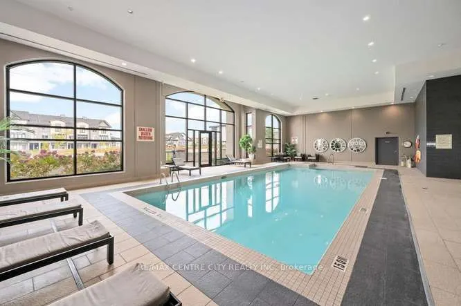 240 Villagewalk Boulevard #204