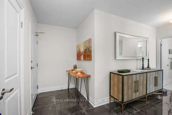 240 Villagewalk Boulevard #204