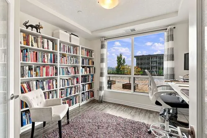 240 Villagewalk Boulevard #204