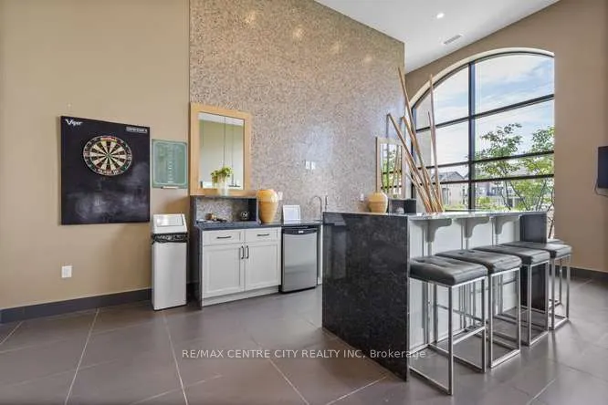 240 Villagewalk Boulevard #204