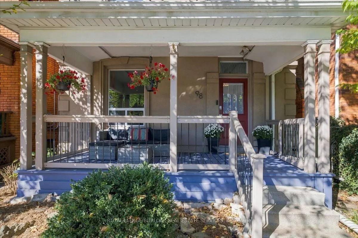 98 Sanford Avenue S