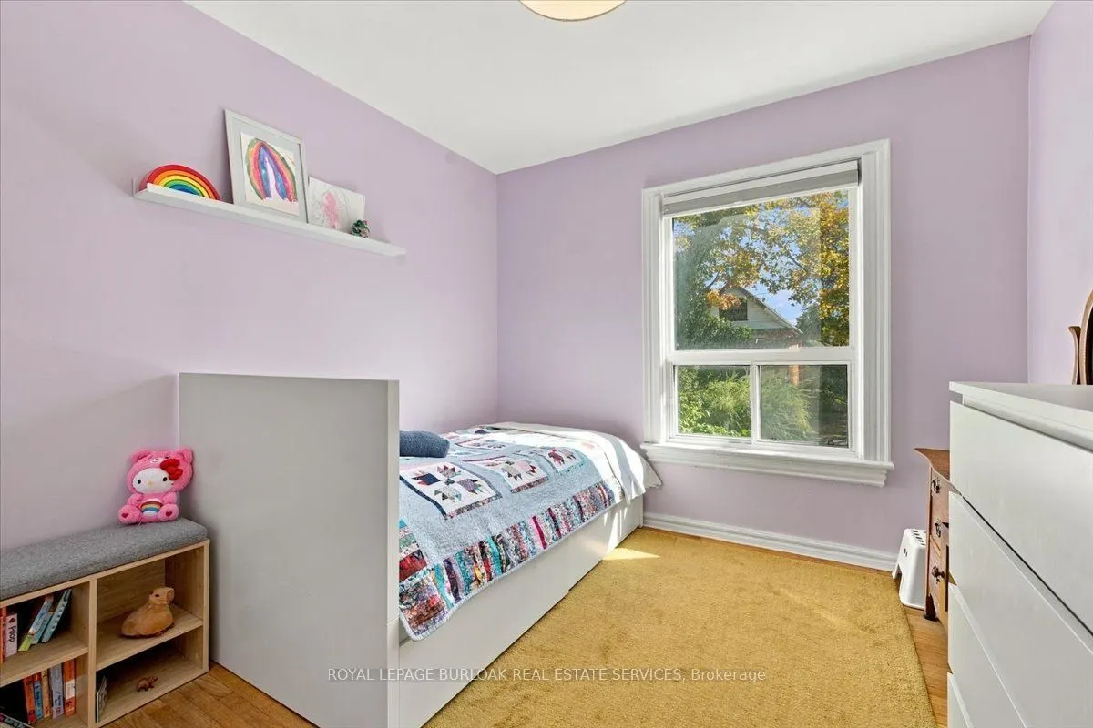 98 Sanford Avenue S