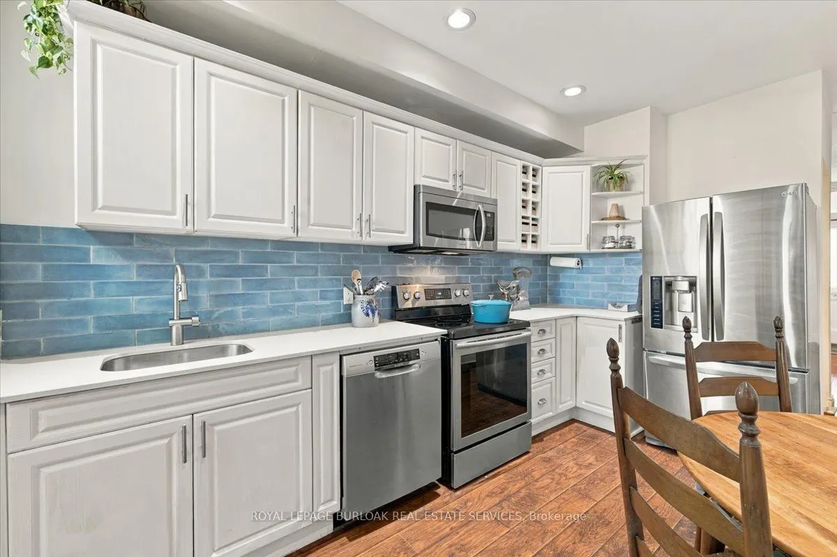 98 Sanford Avenue S