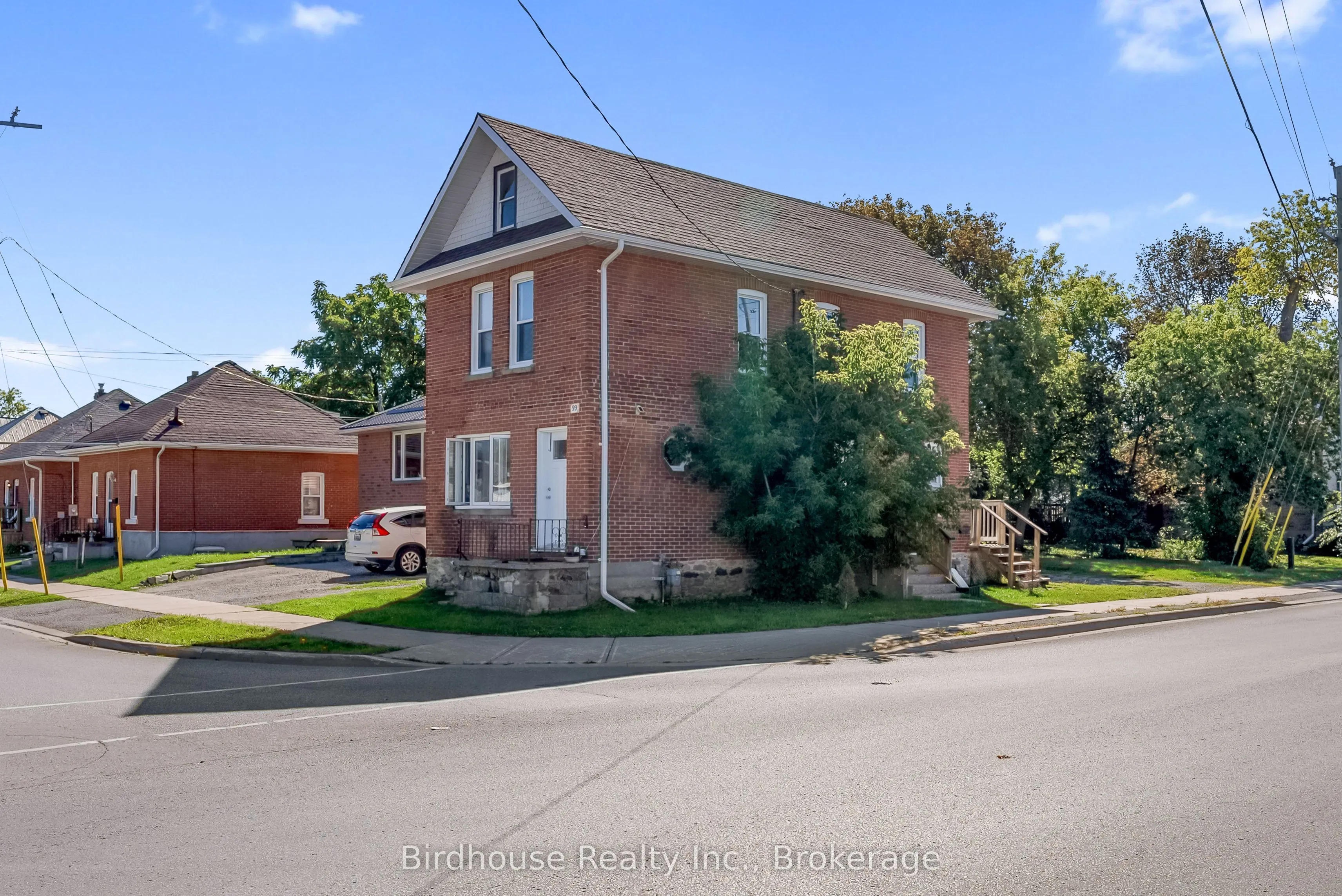 99 Durham Street W