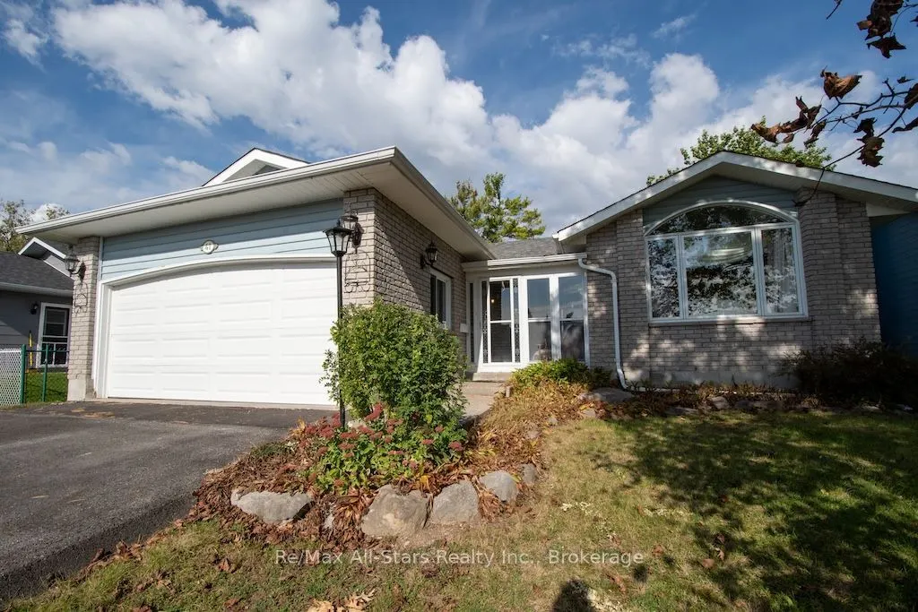 41 Cedartree Lane