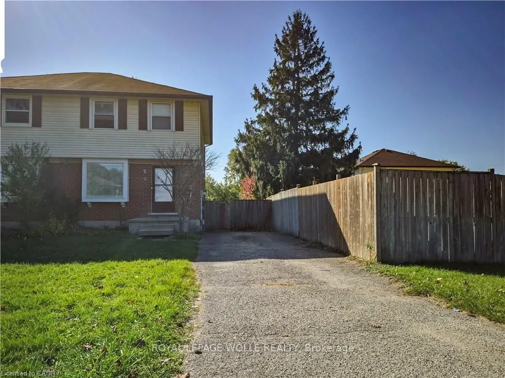 6 Stanley Avenue