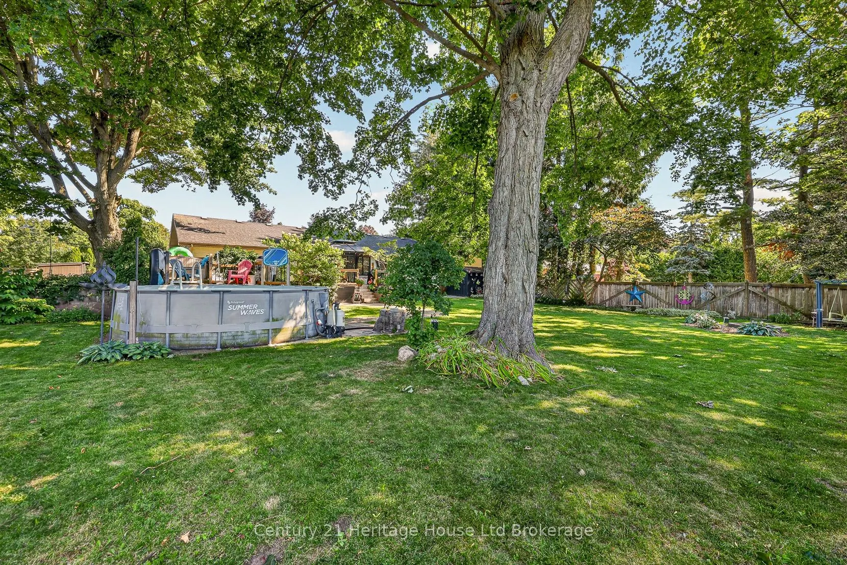 105 Concession Street W