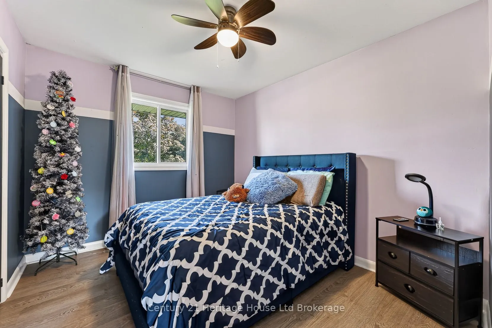 105 Concession Street W
