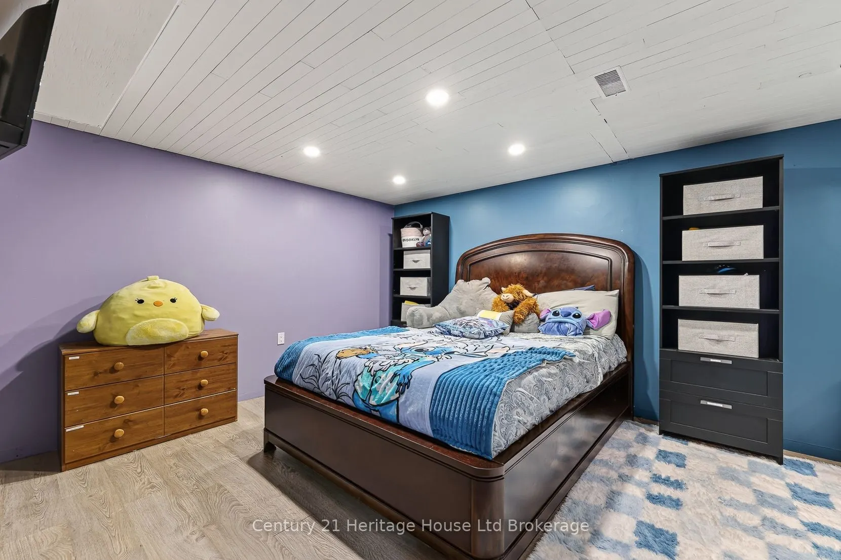 105 Concession Street W