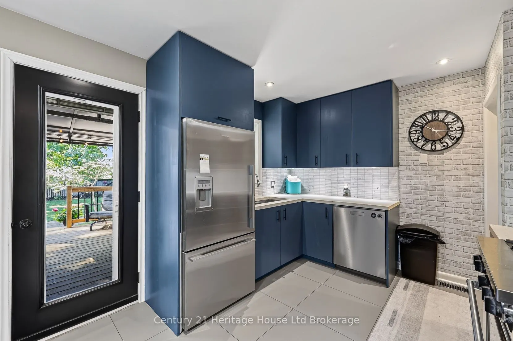 105 Concession Street W