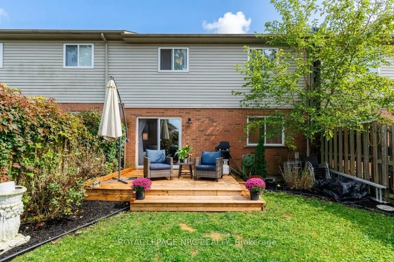 399 Autumn Crescent