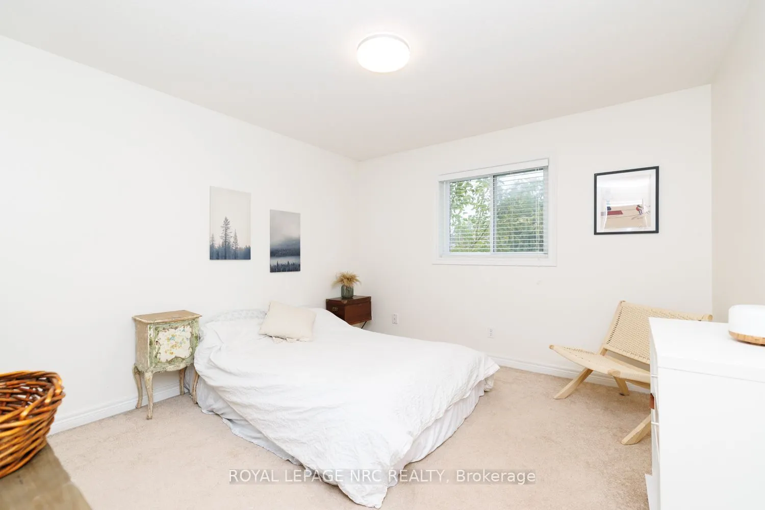 399 Autumn Crescent