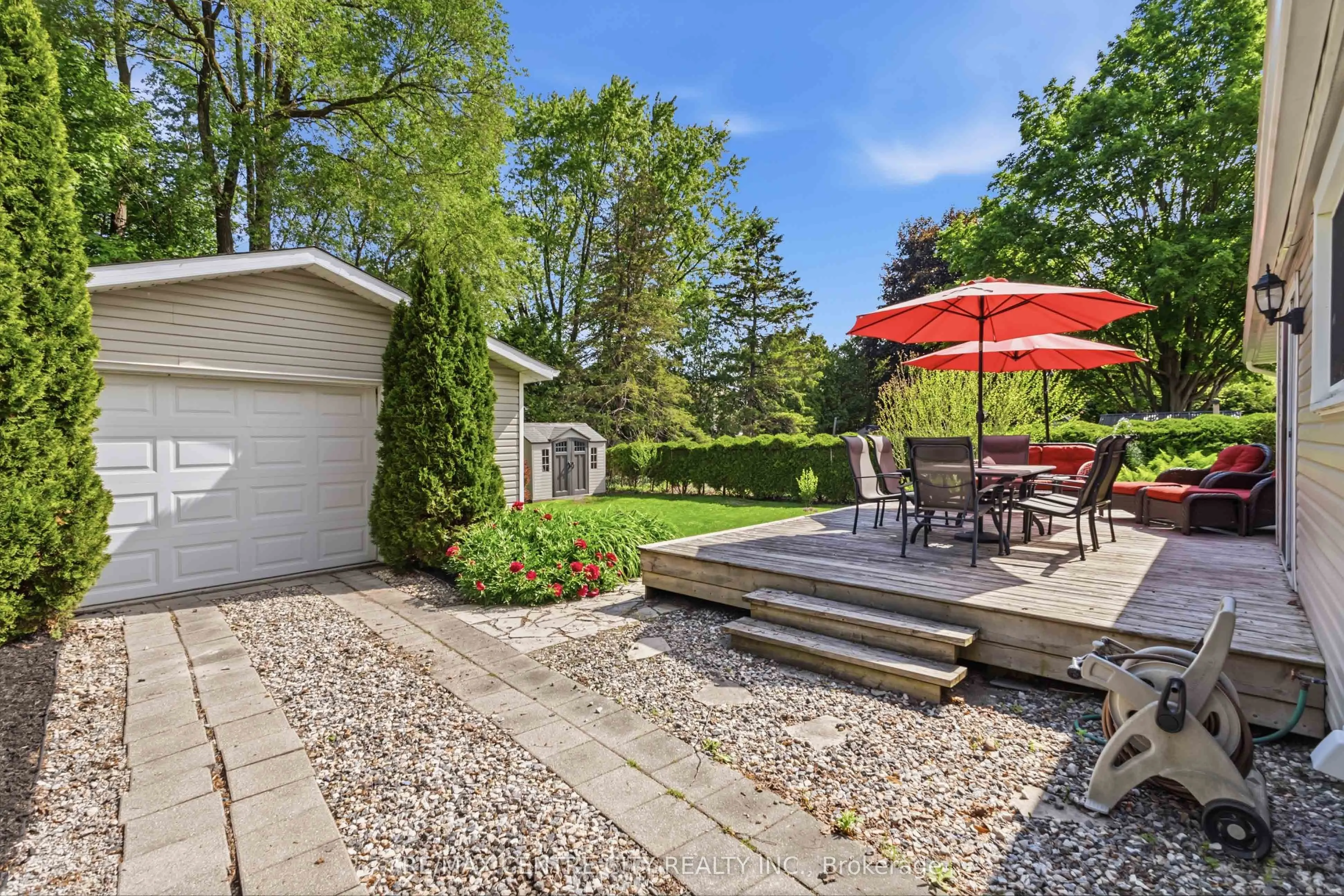 639 Dunboyne Crescent