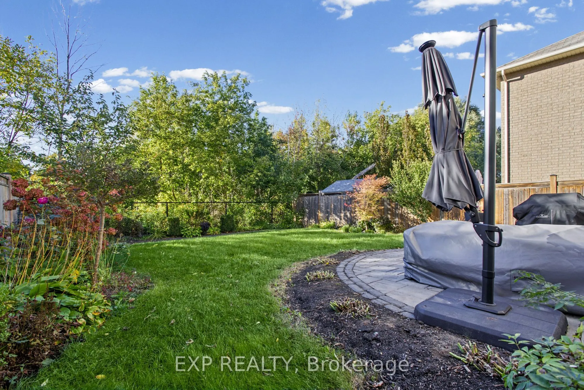 7 Lampman Drive
