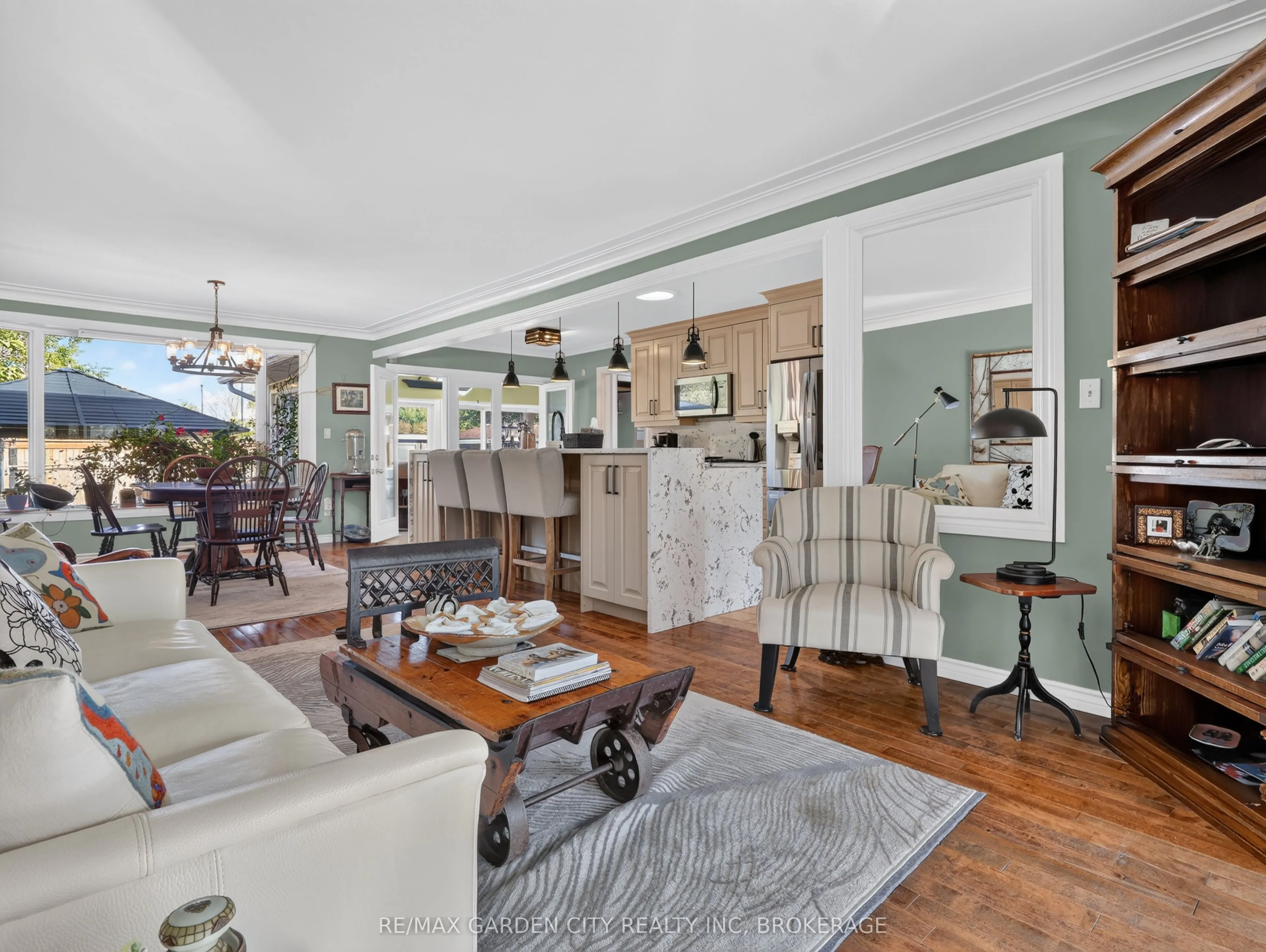 3785 Nineteenth Street