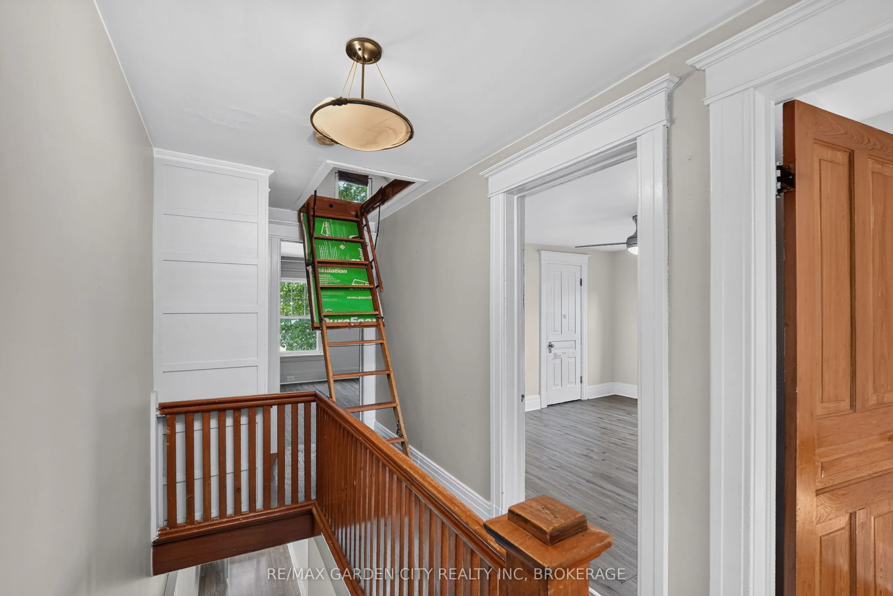 118 Lowell Avenue