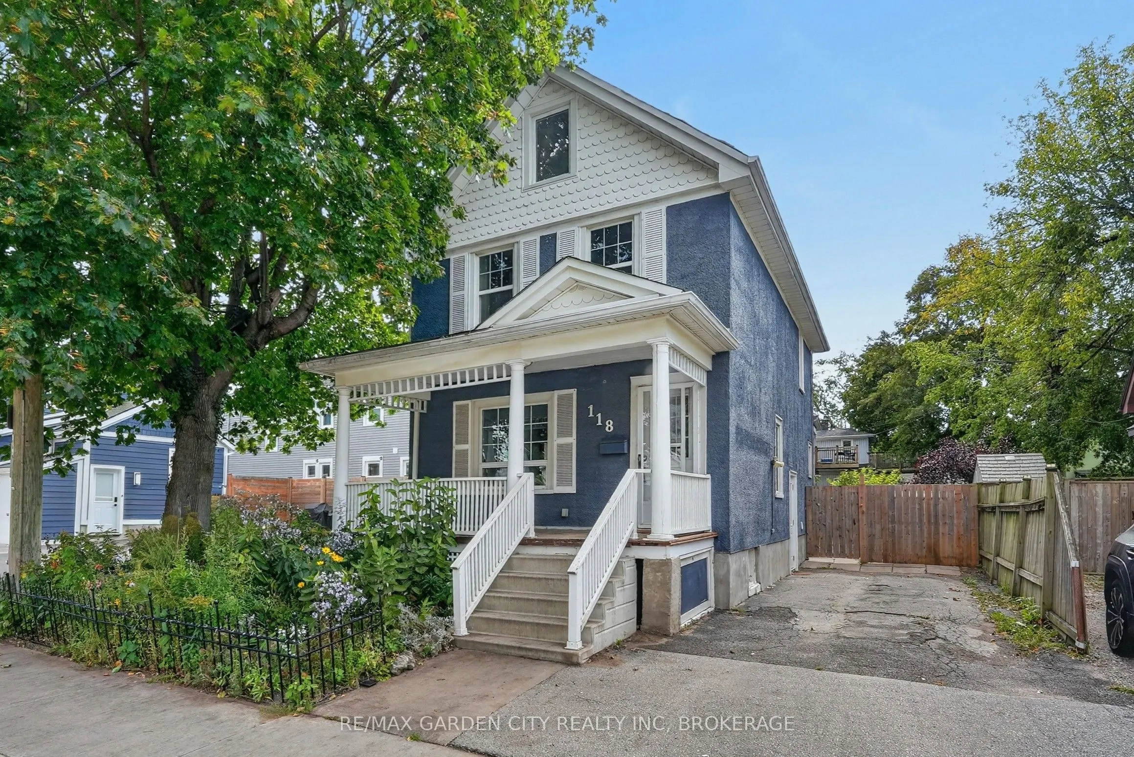 118 Lowell Avenue