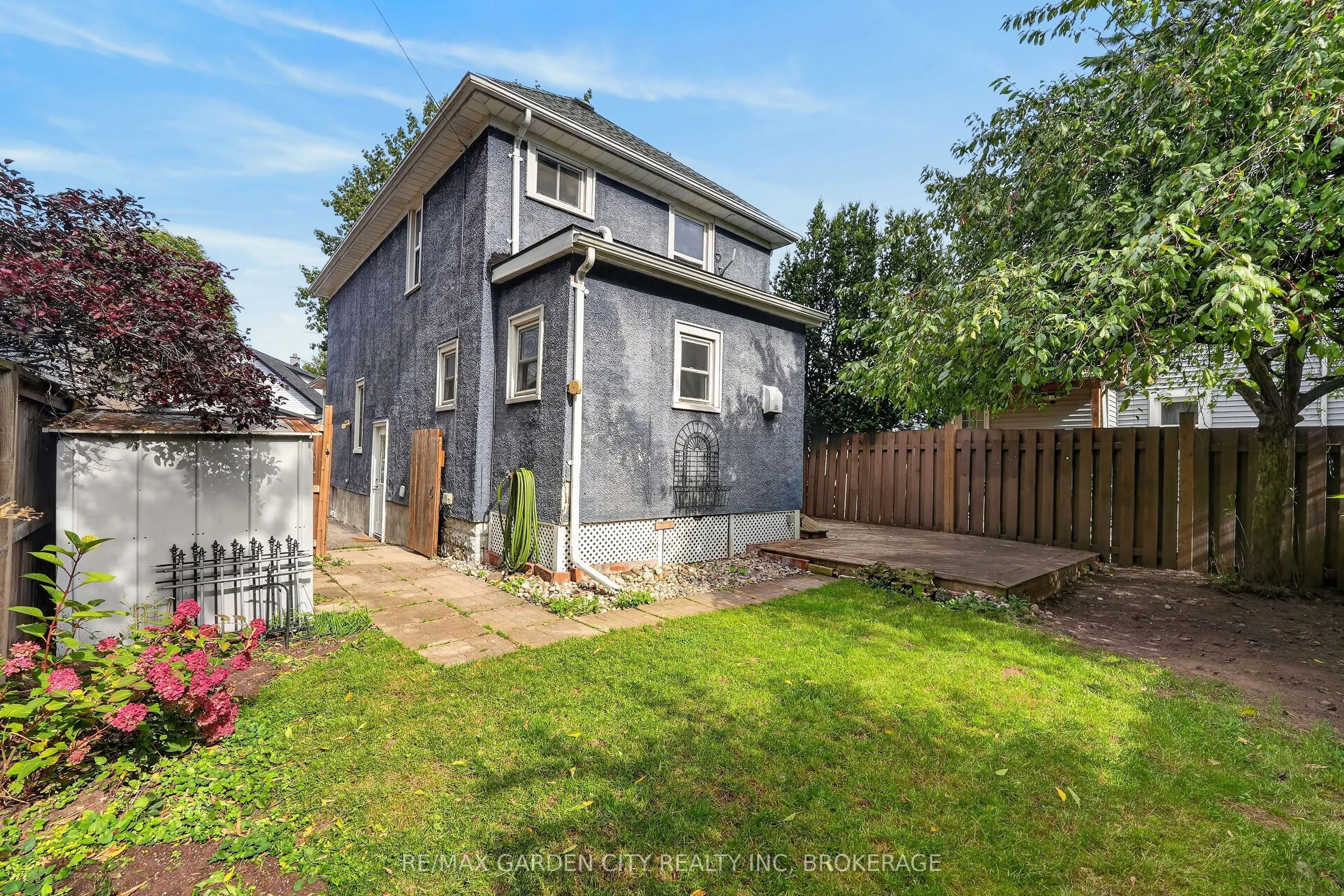 118 Lowell Avenue